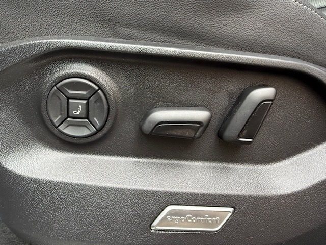VOLKSWAGEN Touareg usata, con Cruise Control