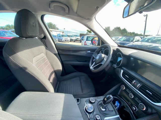 ALFA ROMEO Stelvio usata, con Fari Xenon