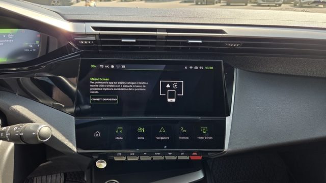 PEUGEOT 408 usata, con Autoradio digitale
