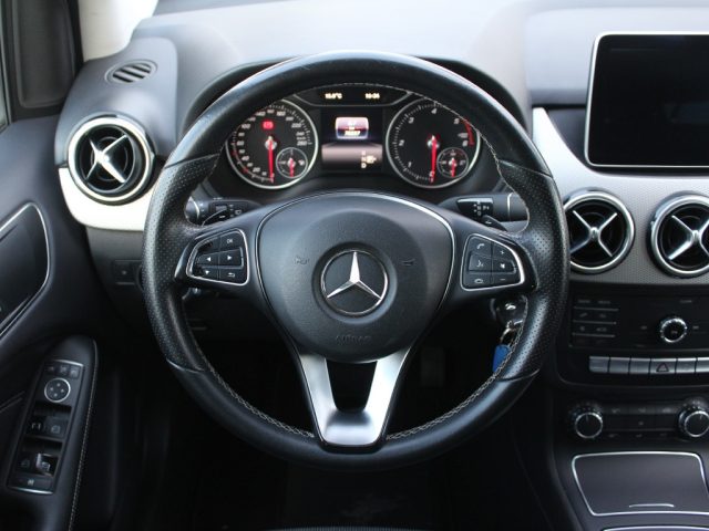 MERCEDES-BENZ B 180 usata, con Chiusura centralizzata telecomandata