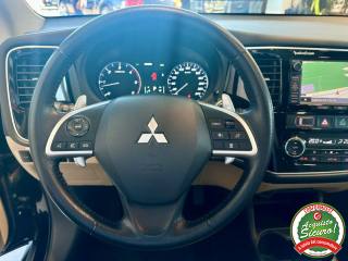 MITSUBISHI Outlander usata, con Lettore CD