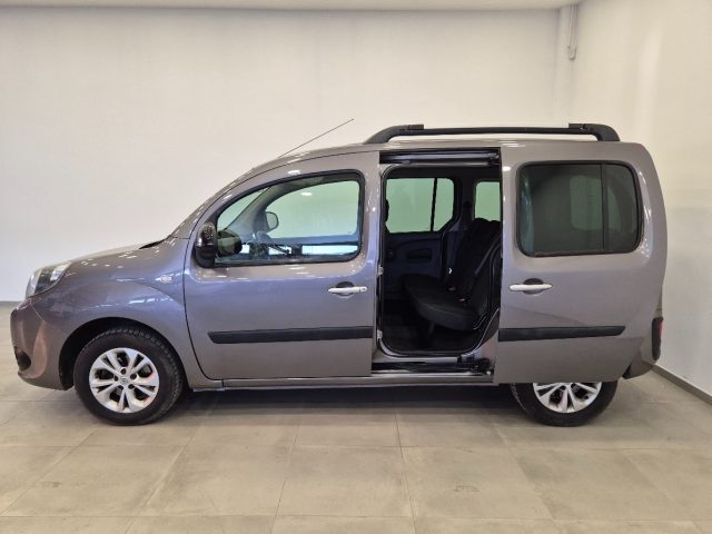 RENAULT Kangoo usata, con Alzacristalli elettrici