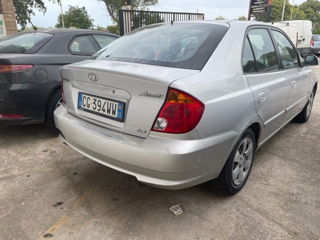 HYUNDAI Accent usata, con Airbag Passeggero