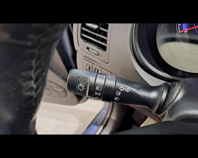 HYUNDAI iX20 usata, con Specchietti laterali elettrici