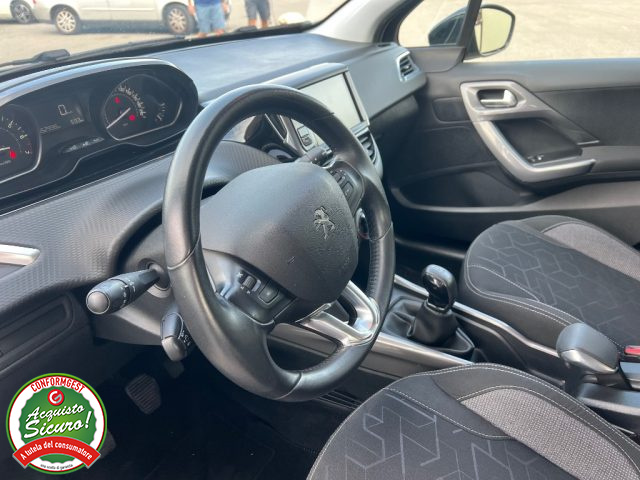 PEUGEOT 2008 usata, con Boardcomputer