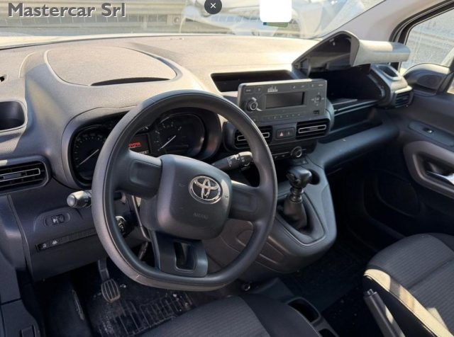 TOYOTA Proace City usata 12