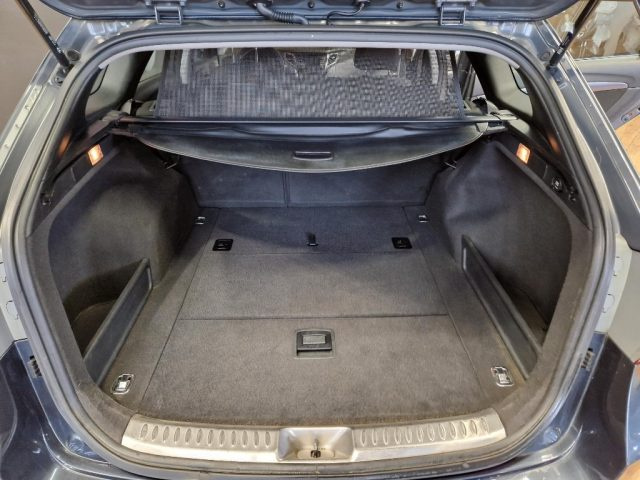 HYUNDAI i40 usata, con Chiusura centralizzata