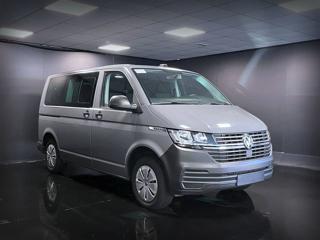 VOLKSWAGEN Caravelle usata, con Autoradio