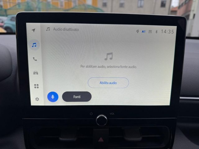 TOYOTA Yaris usata, con Autoradio digitale