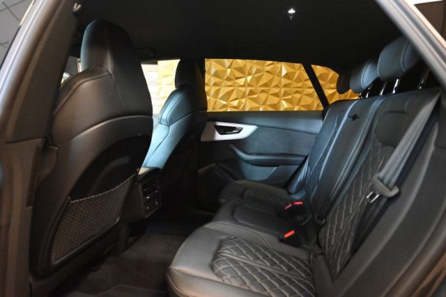 AUDI Q8 usata 27
