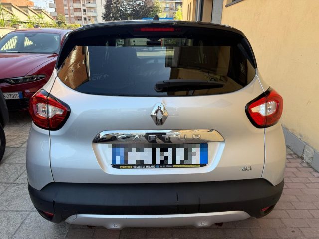 RENAULT Captur usata, con Autoradio