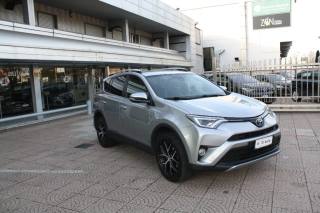 TOYOTA RAV 4 MY23 usata, con Controllo trazione