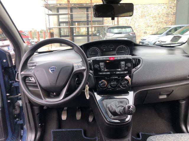 LANCIA Ypsilon usata, con ESP