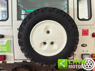 LAND ROVER Defender usata 14