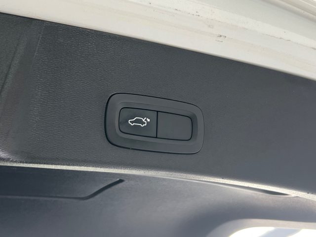 VOLVO XC40 usata, con Cronologia tagliandi