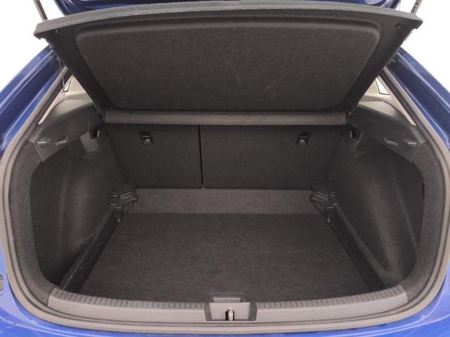 VOLKSWAGEN Taigo usata, con Autoradio digitale