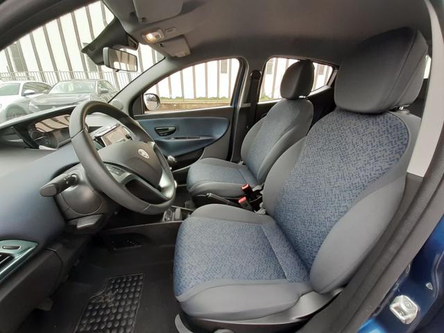 LANCIA Ypsilon usata, con Fendinebbia