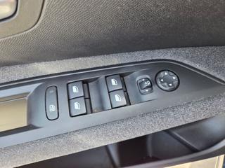 PEUGEOT 3008 usata 23