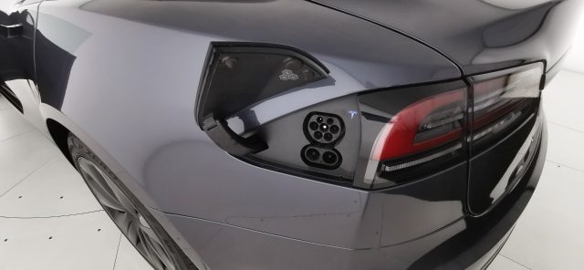 TESLA Model S usata, con Specchietto retrovisore con funzione antiabbagliamento