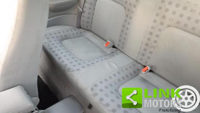 VOLKSWAGEN New Beetle usata 24