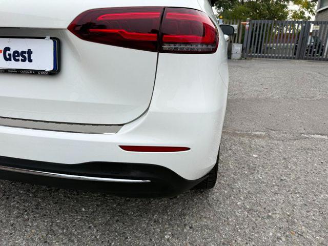 MERCEDES-BENZ B 180 usata, con Sensori di parcheggio posteriori