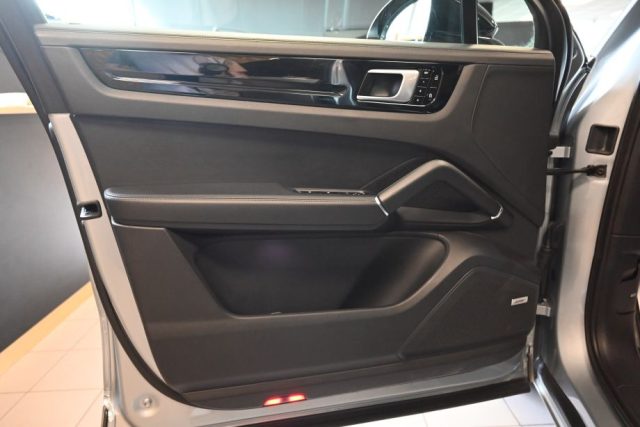 PORSCHE Cayenne usata 136