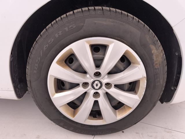 RENAULT Clio usata, con Sistema di chiamata d