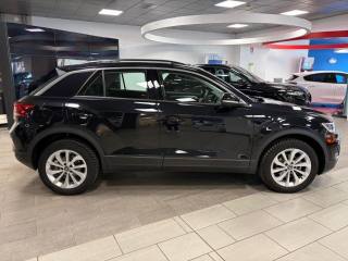 VOLKSWAGEN T-Roc usata, con USB