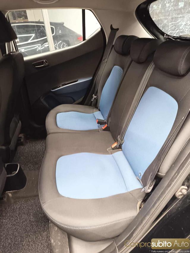 HYUNDAI i10 usata 18