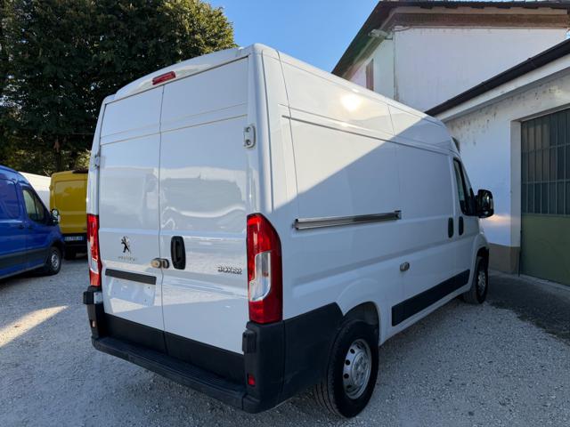 PEUGEOT Boxer usata, con Antifurto