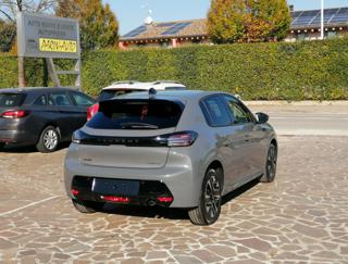 PEUGEOT 208 usata, con Autoradio