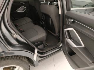 AUDI Q3 usata, con Sensori di parcheggio posteriori