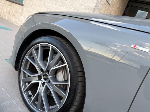 AUDI A4 usata, con Fari LED