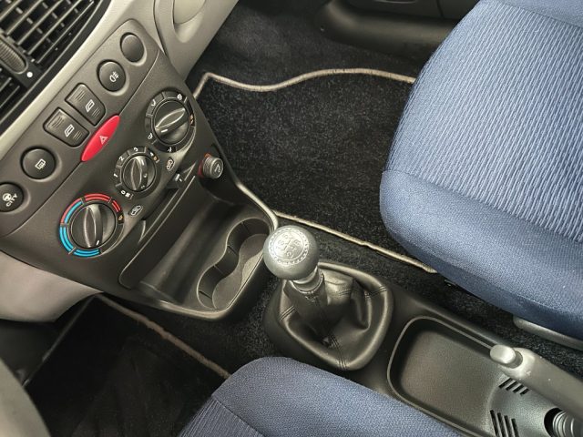 FIAT Punto usata, con Autoradio digitale