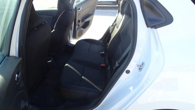 RENAULT Clio usata, con Volante in pelle