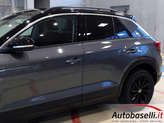 VOLKSWAGEN T-Roc usata, con Specchietti laterali elettrici