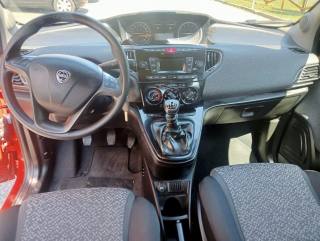 LANCIA Ypsilon usata, con Autoradio