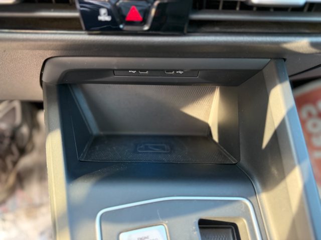 VOLKSWAGEN Golf usata, con Specchietti laterali elettrici