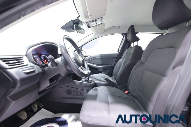 RENAULT Clio usata, con USB