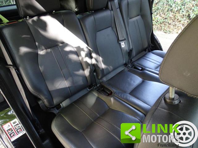 LAND ROVER Discovery usata, con Sedile posteriore sdoppiato