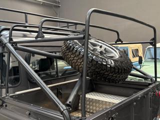 LAND ROVER Defender usata 6