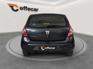 DACIA Sandero usata, con Autoradio
