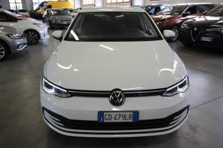 VOLKSWAGEN Golf Life 1.0 eTSI 110 CV DSG