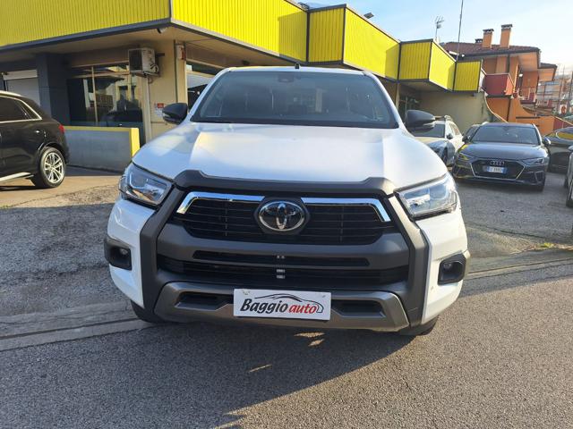 TOYOTA Hilux usata, con Fendinebbia