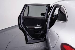 MERCEDES-BENZ GLA 200 usata, con Frenata d