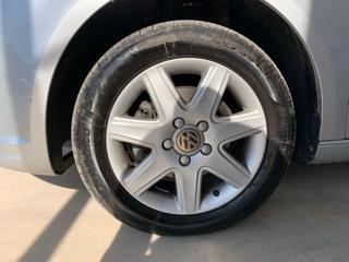 VOLKSWAGEN Touran usata, con Vivavoce