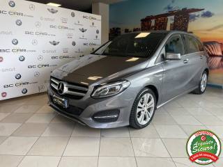 MERCEDES-BENZ B 180 usata, con Volante in pelle