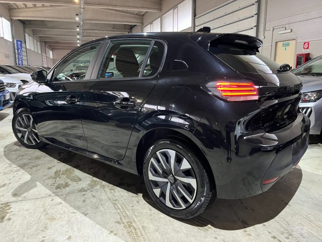 PEUGEOT 208 usata, con Autoradio