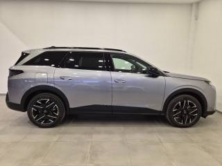 PEUGEOT 5008 usata, con Autoradio