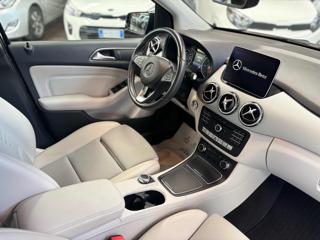 MERCEDES-BENZ B 200 usata, con Chiusura centralizzata